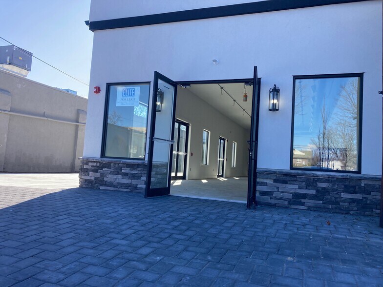 More Photos Of 459 Broadway, Westwood Restaurant For Lease