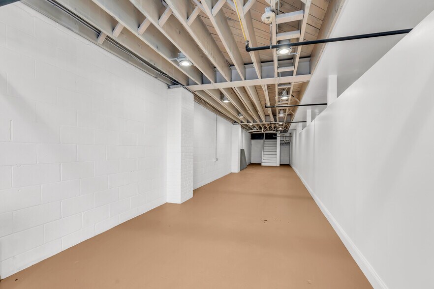 More Photos Of 1 American Legion Dr, Keyport General Retail For Lease