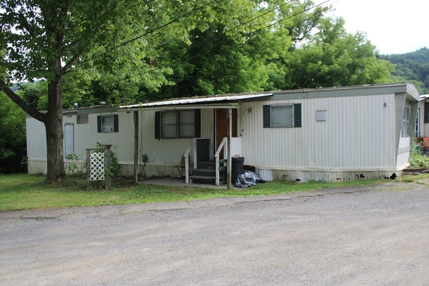 Primary Photo Of 3554 Watkins Rd, Horseheads Manufactured Housing Mobile Home Park For Sale