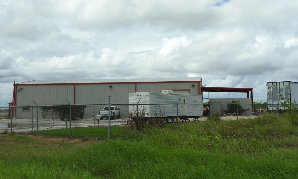 More Photos Of 4136 Interstate Highway 37, Odem Truck Terminal For Lease