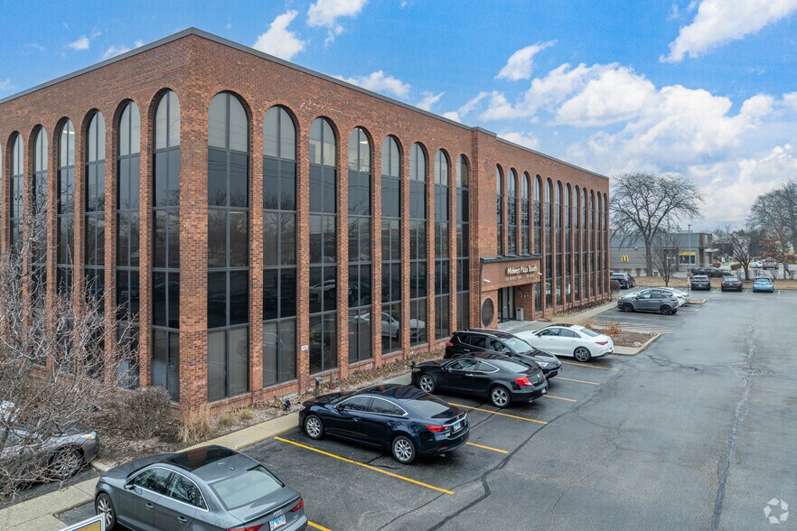 Primary Photo Of 2021 Midwest Rd, Oak Brook Office For Sale