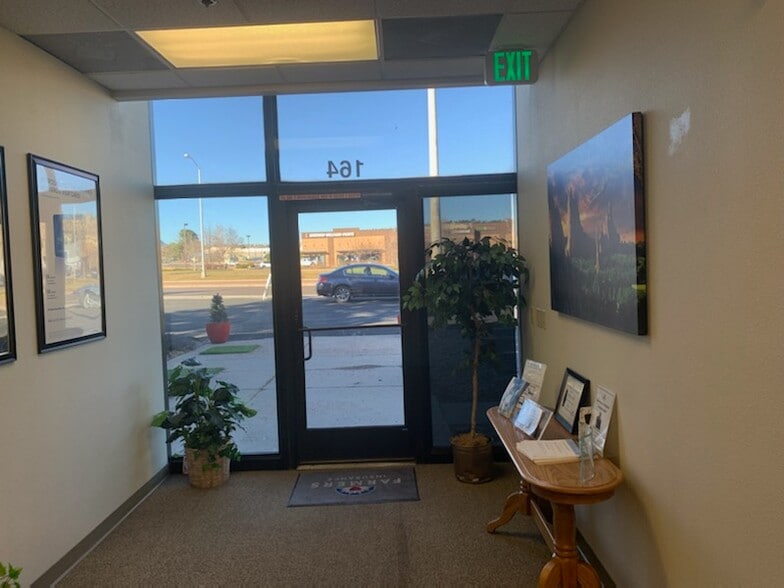 More Photos Of 1485 Garden Of The Gods Rd, Colorado Springs Distribution For Sale