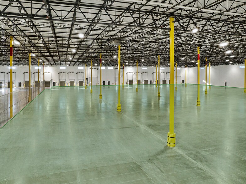 More Photos Of 2825 Riverside Pky, Grand Junction Warehouse For Lease