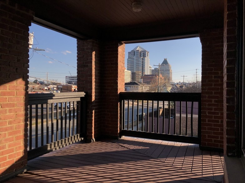 More Photos Of 519 Simpson St, Greensboro Office For Lease