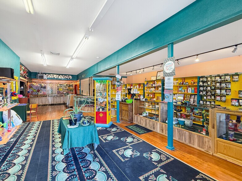 More Photos Of 342 Main St, Delta General Retail For Sale