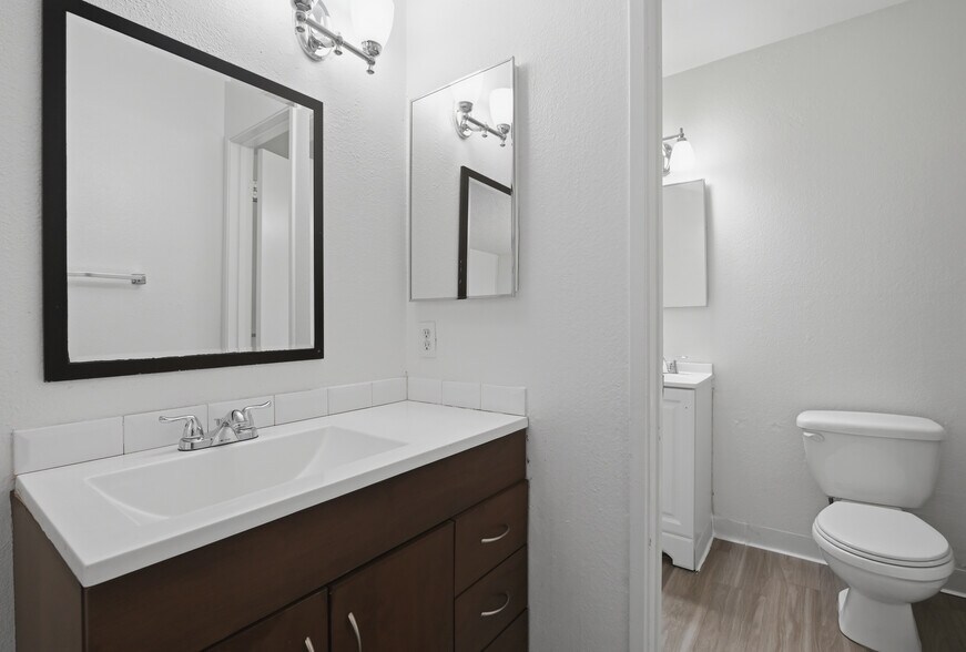 More Photos Of 444 Graves Ave, El Cajon Apartments For Sale