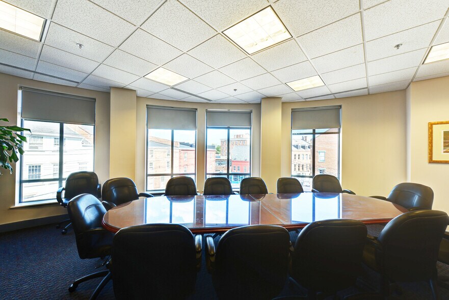 More Photos Of 100 Market St, Portsmouth Office For Sale