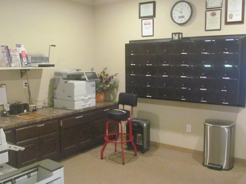 More Photos Of 3030 University Dr E, College Station Medical For Lease