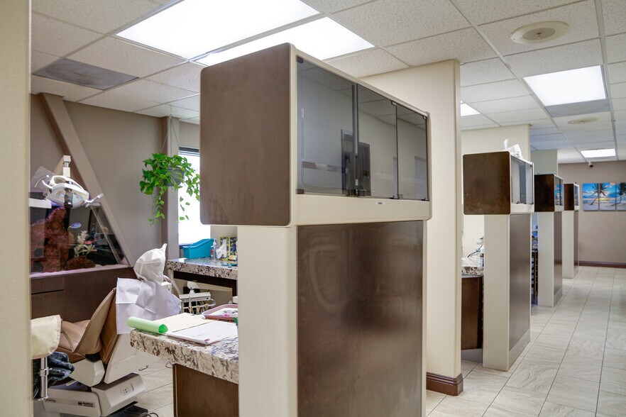 More Photos Of 10225 Austin Dr, Spring Valley Medical For Lease