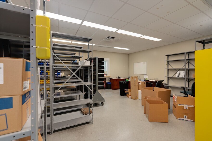 More Photos Of 2841 E Empire St, Bloomington Airplane Hangar For Sale