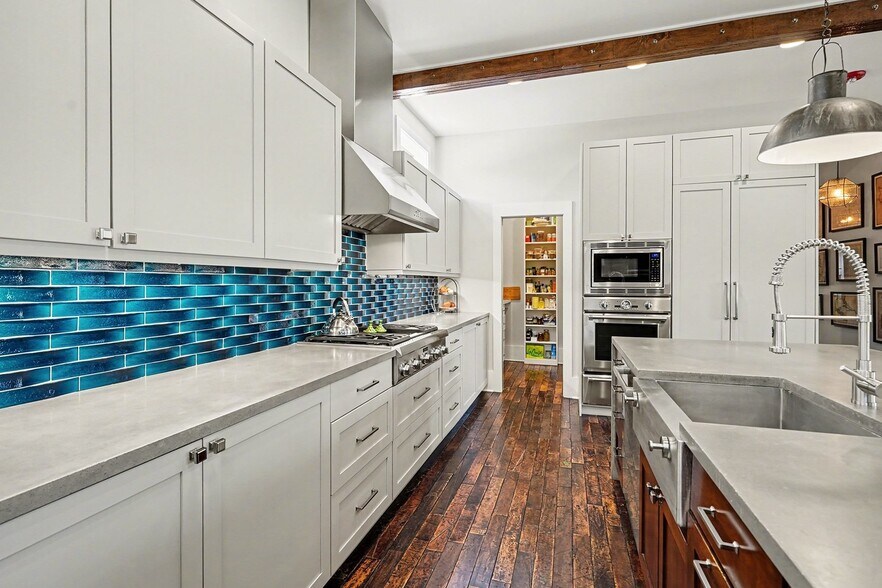 More Photos Of 117 E Maple St, Decatur Loft Creative Space For Sale