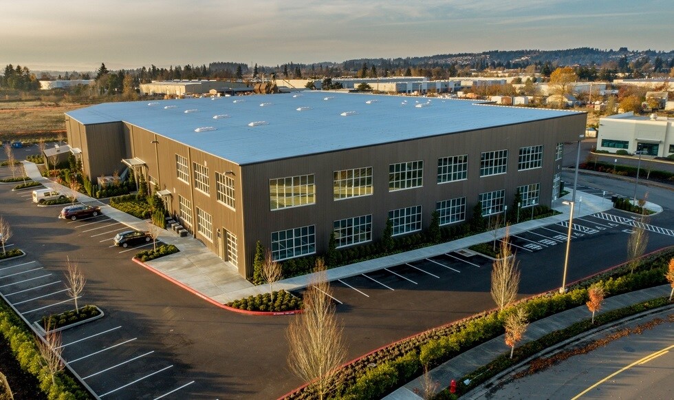 More Photos Of 11501 SW Amu St, Tualatin Manufacturing For Sale