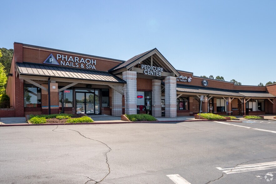 More Photos Of 2100 Roswell Rd, Marietta Unknown For Lease