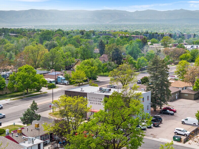 More Photos Of 709 W Littleton Blvd, Littleton Office For Sale