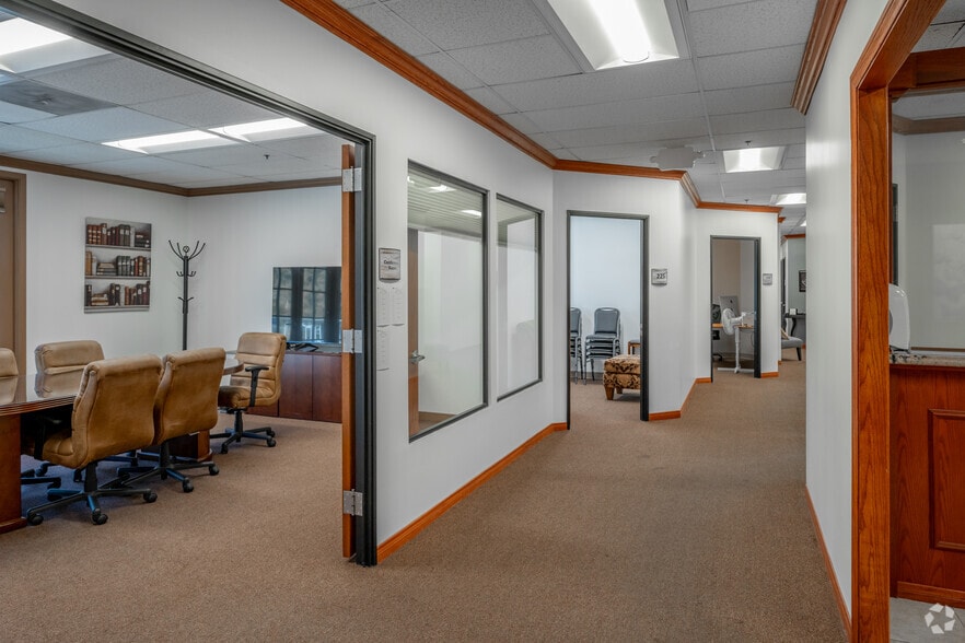 More Photos Of 23120 Alicia Pky, Mission Viejo Medical For Lease