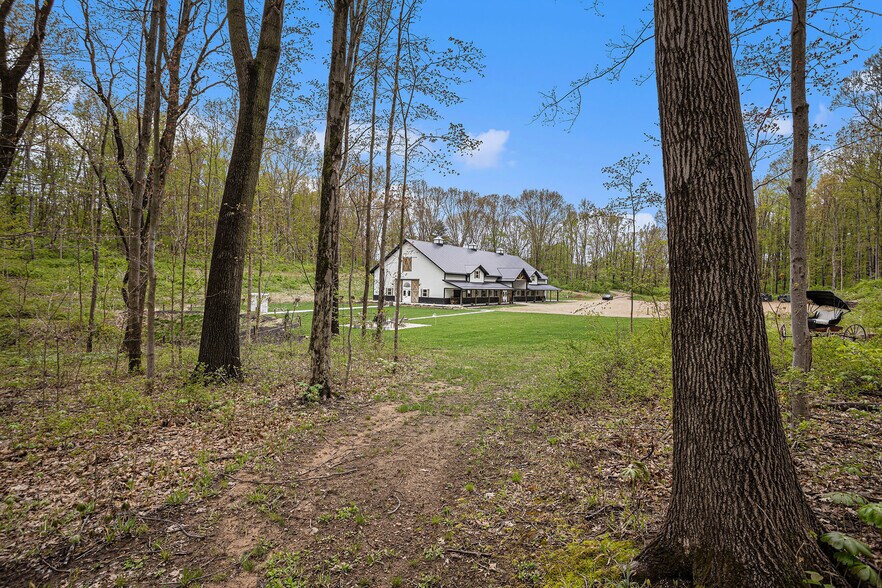 More Photos Of 15165 Main St, Buchanan Theater Concert Hall For Sale