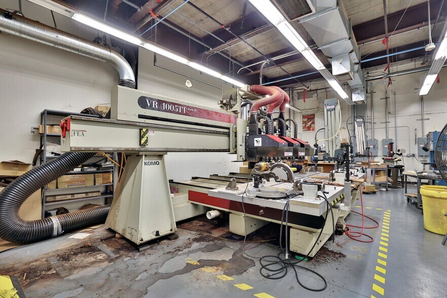 More Photos Of 16 Harrison Ave, Yonkers Warehouse For Lease