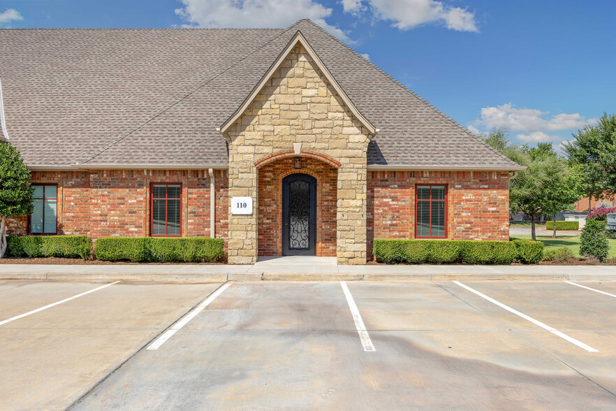 Primary Photo Of 2600 Covell Village Dr, Edmond Office For Lease