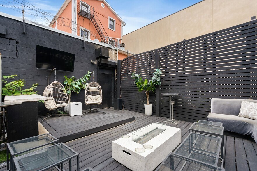 More Photos Of 246 Mulberry St, Newark Storefront For Sale