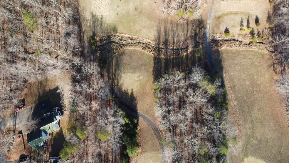 More Photos Of 1944 Shenandoah Crossing Dr, Gordonsville Specialty For Sale