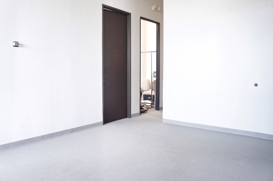 More Photos Of 13601 Preston Rd, Dallas Office For Sale