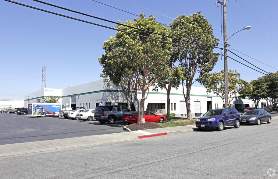 More Photos Of 14300-14390 Catalina St, San Leandro Industrial For Lease