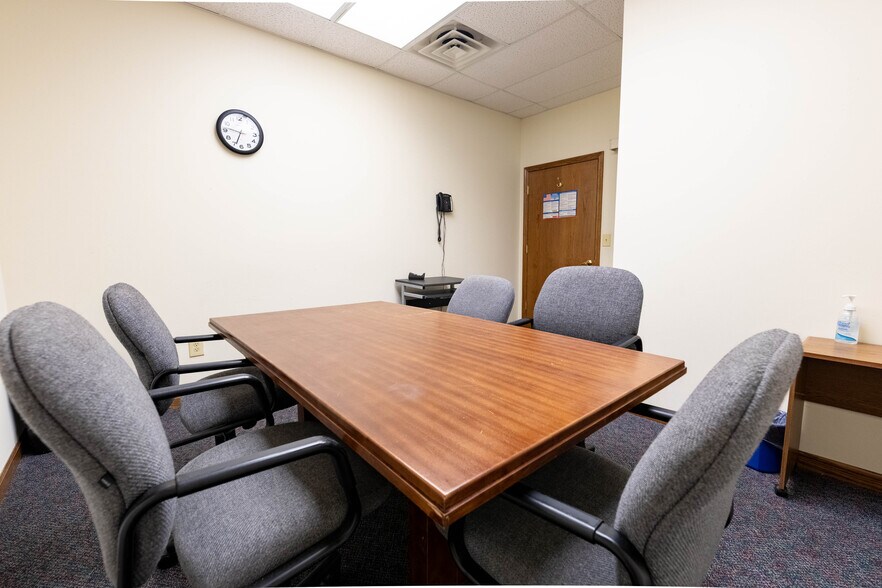 More Photos Of 4132 Elida Rd, Lima Medical For Sale