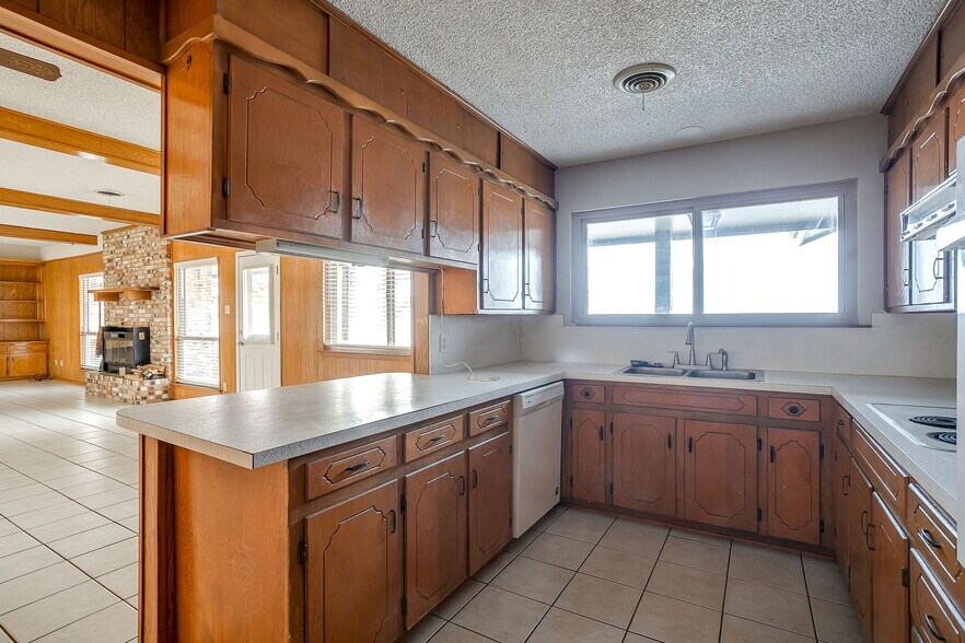 More Photos Of 938 County Road 3341, Paradise Land For Sale