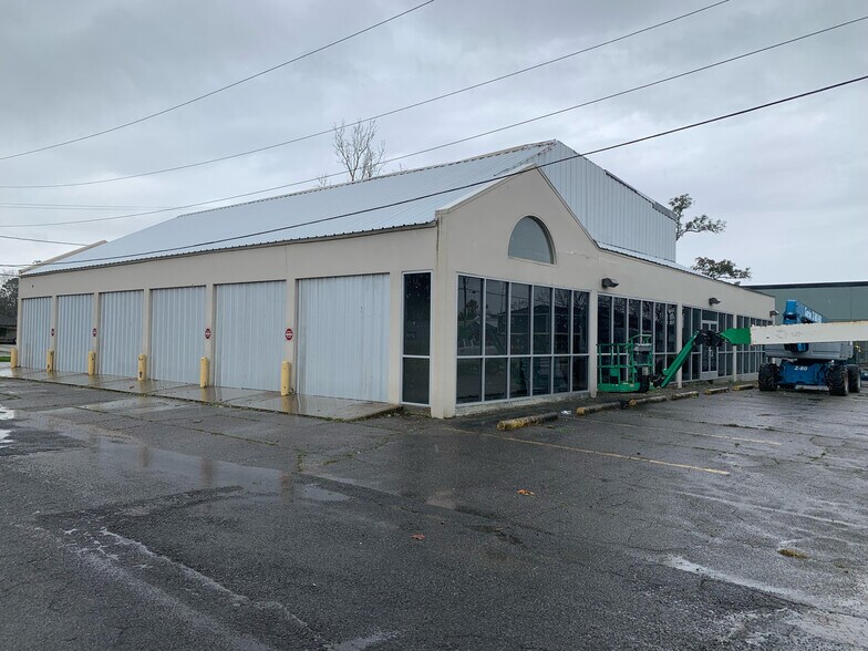 More Photos Of 6314 Jefferson Hwy, Harahan Light Distribution For Sale