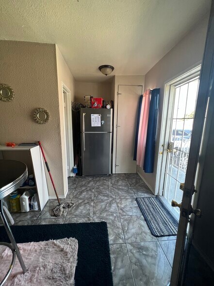 More Photos Of 714 E 108th St, Los Angeles Apartments For Sale
