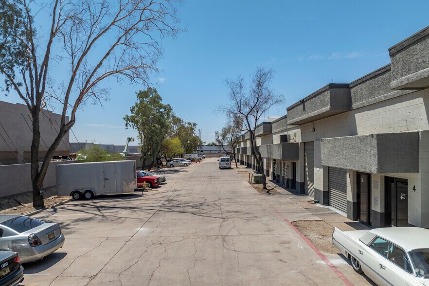 More Photos Of 501 W 8th Ave, Mesa Warehouse For Lease