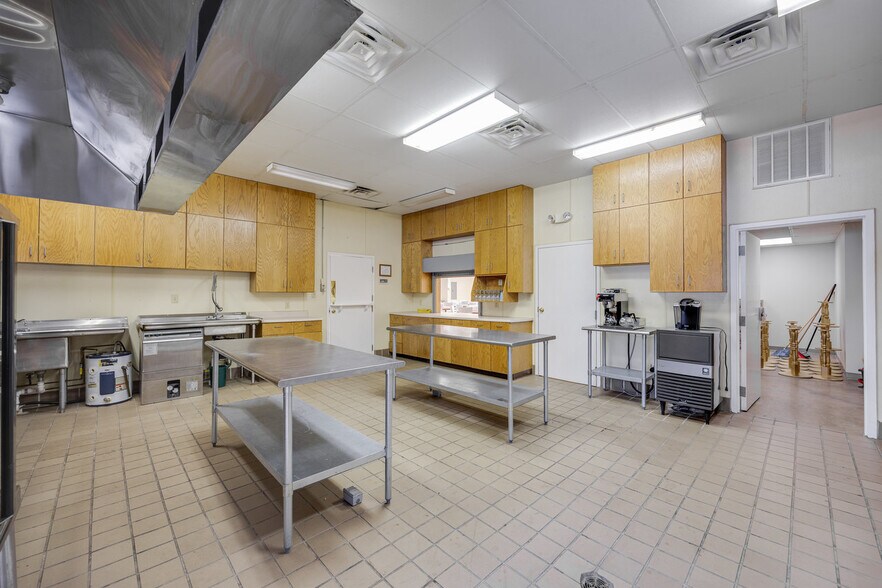 More Photos Of 1265 Goodrich Rd, Stanley Specialty For Sale