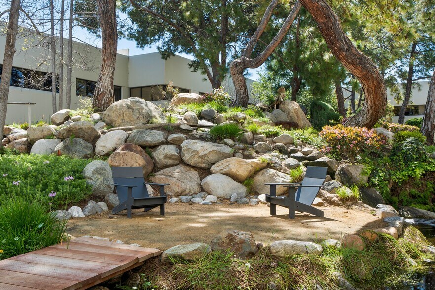 More Photos Of 2151 Michelson Dr, Irvine Office For Lease