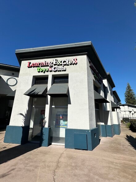 More Photos Of 605 Mangrove Ave, Chico Storefront Retail Office For Sale