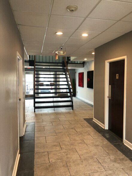 More Photos Of 4343 Old Grand Ave, Gurnee Medical For Lease