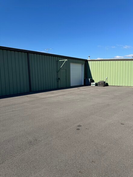 More Photos Of 3400 US Highway 30, Warsaw General Retail For Lease