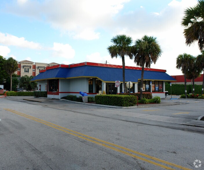 Primary Photo Of 1725 E Sunrise Blvd, Fort Lauderdale Fast Food For Lease