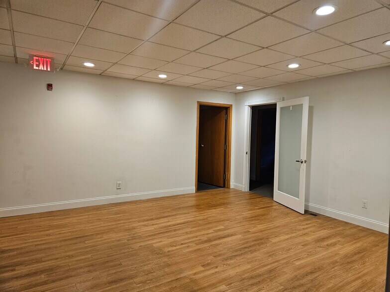 More Photos Of 5820 Gratiot Rd, Saginaw Medical For Sale