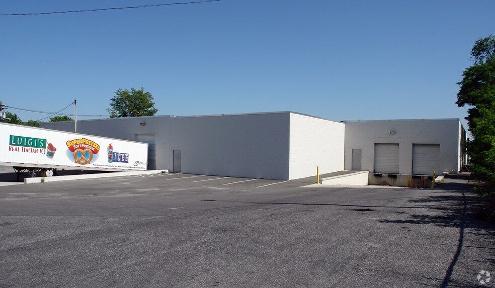 More Photos Of 7125-7135 Colonial Ln, Pennsauken Warehouse For Lease
