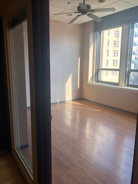 More Photos Of 817 Main St, Cincinnati Office Residential For Lease