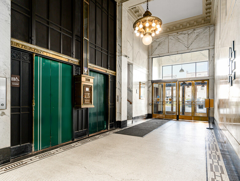 Primary Photo Of 628-630 Columbus St, Ottawa Loft Creative Space For Sale