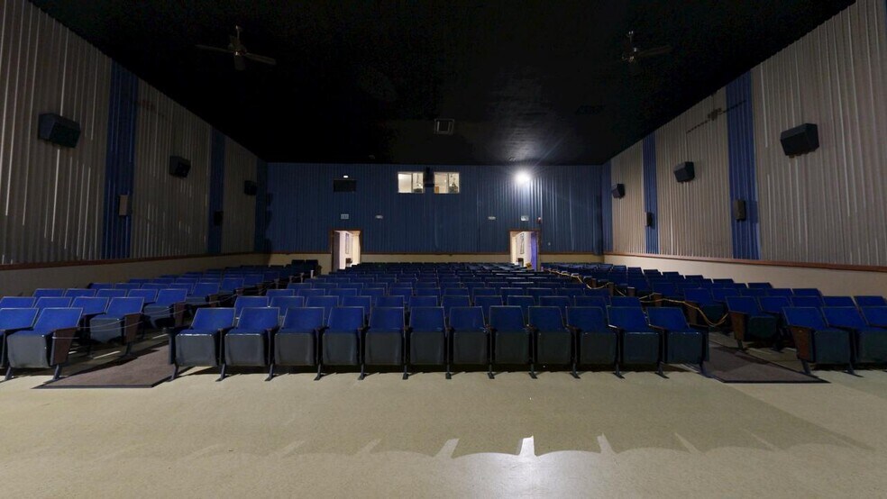 More Photos Of 316 N Center Ave, Hardin Specialty For Sale