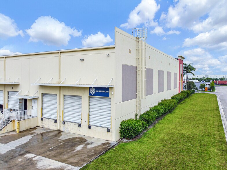 More Photos Of 2020 NW 129th Ave, Miami Warehouse For Lease