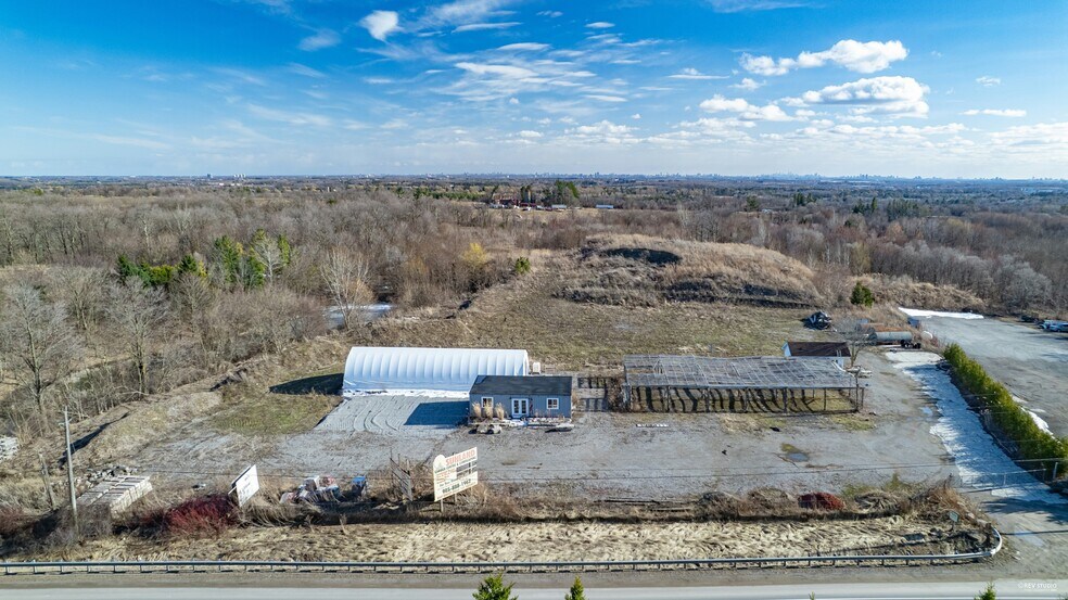 More Photos Of 2737 Bloomington Rd, Whitchurch-Stouffville Garden Center For Sale