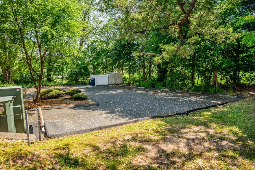More Photos Of 2751 Dixwell Ave, Hamden Office For Sale