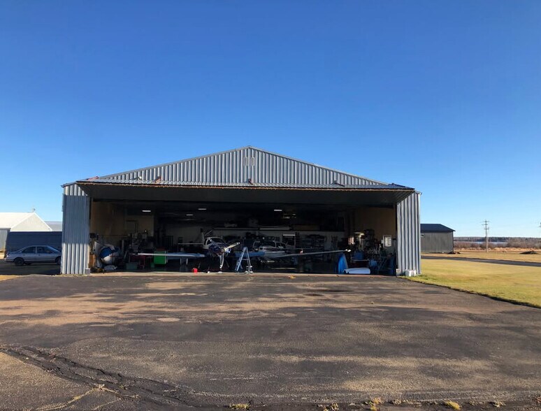 More Photos Of 51401 Range Road 221, Sherwood Park Airplane Hangar For Sale