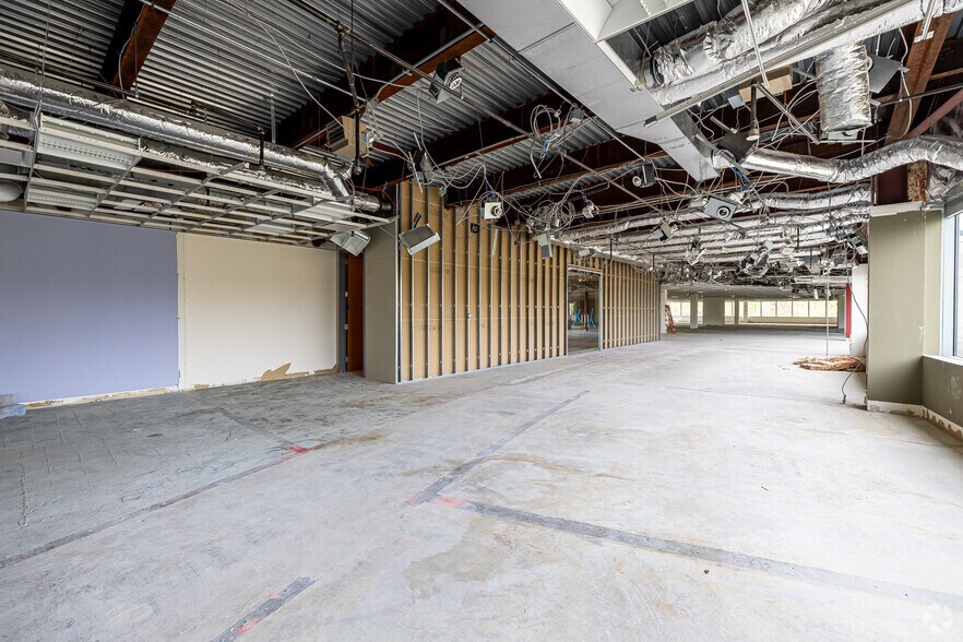 More Photos Of 440 Wheelers Farms Rd, Milford Office For Lease