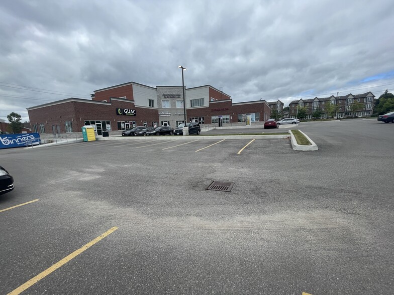 More Photos Of 1241 Strasburg Rd, Kitchener Storefront Retail Office For Sale