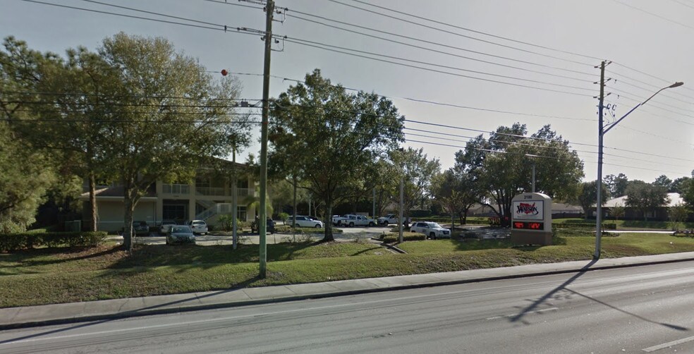 More Photos Of 2100 Alafaya Trl, Oviedo Office For Lease