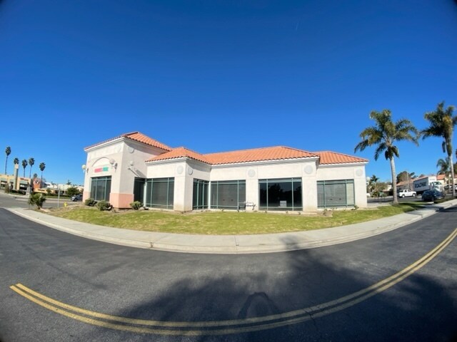 More Photos Of 2850 Johnson Dr, Ventura General Retail For Sale